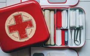 کیت کمک های اولیه